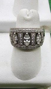 Signature SUWA 950 Platinum Diamond Ring - Picture 1 of 10