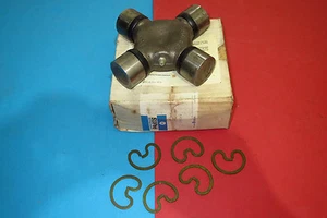 NOS Mopar 1963 - 70 Dodge C900 - C1000 U/joint 2533202 - Picture 1 of 1