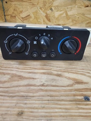 2004-2007 Saturn Ion AC Heat Temperature Climate Control Switch OEM - Image 1 of 4
