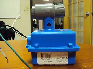 Spears E1407-005C Betätigter Kugelhahn CPVC mit Viton Dichtungen - Bild 1 von 7