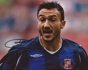 SUNDERLAND * STEED MALBRANQUE SIGNED 10x8 ACTION PHOTO+COA - Picture 1 of 1