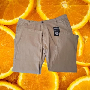 New Under 5'10 Stretch Chino Khaki Size 30/27 - Picture 1 of 3