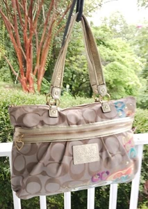 Coach F20099 Poppy Canvas Beige Signature C Graffiti Print Tote/Shoulder Bag - Picture 1 of 21