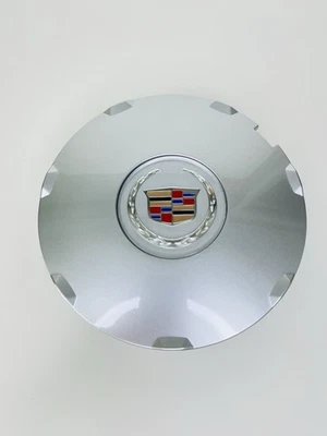 2008 - 2009 Cadillac STS CTS Painted Silver Crest Center Cap Hub Cap USED - Изображение 1 из 4