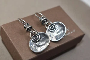 Pendientes remolino ovalados de ley 925 oxidados martillados Silpada W1354 colgantes RARO WOW - Imagen 1 de 12