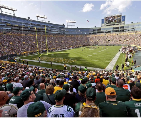 Green Bay Packers Unsigned Lambeau Field Photograph Cover