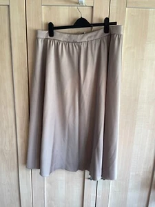Gonna midi svasata M&S oro chiaro effetto raso pesante. Regno Unito 18 nuovo con etichette £49,50 - Foto 1 di 5