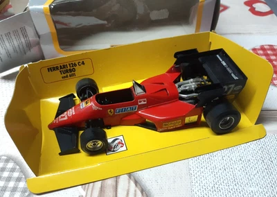 FERRARI 126 C4 TURBO N°27 M. ALBORETO ROUGE MARLBORO F1 : 1/24 BBURAGO 6111 - Photo 1/4