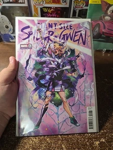 Giant Size Spider-Gwen #1 Variant - Picture 1 of 15