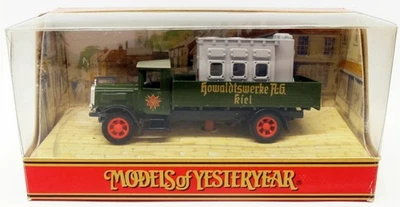 Matchbox Models Of Yesteryear Y41 - 1932 Mercedes Benz L5 - Green - Image 1 of 2