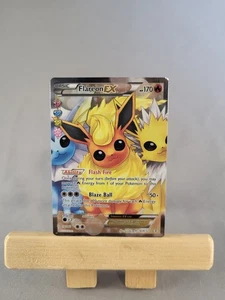 Flareon EX - RC28/RC32 - Generations - Full Art Holo - LP - Picture 1 of 11