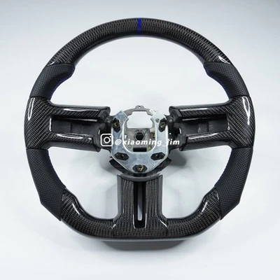 Volante de fibra de carbono real para Ford Mustang GT350 GT500 2010-2014 Foto 1 de 4