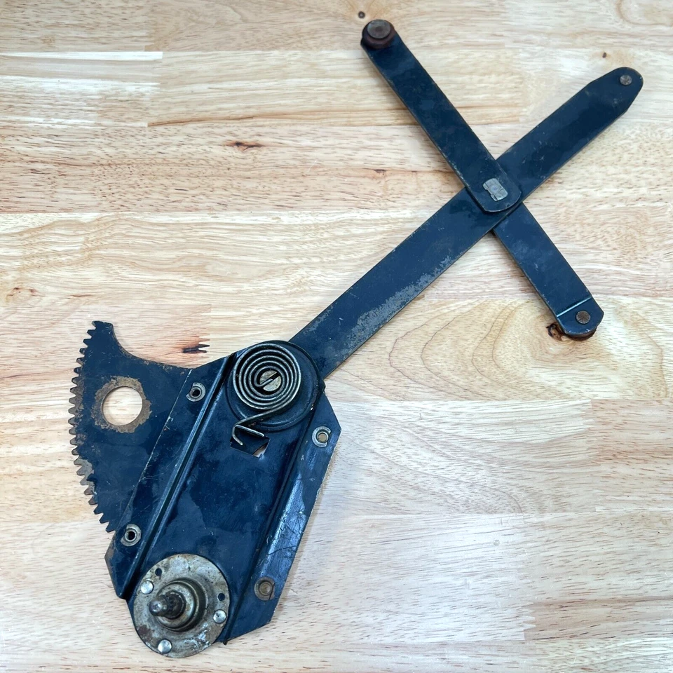 Window Regulator 1941-1949 Buick Special Century Super Roadmaster Left 4113790 - Image 1 of 4