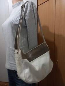 FENDI Vintage Schultertasche Leder durchgehender Reißverschluss creme weiß Made Italy - Bild 1 von 24
