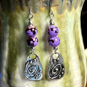 Silver Tone Beauty Charms and Purple Beads French Hook Dangle Earrings. S660 - Picture 1 of 3