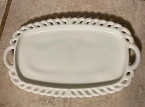 Indiana Glas weiß Milchglas Ersatz 8 3/4 Zoll Tablett mit offenen Griffen - Bild 1 von 2