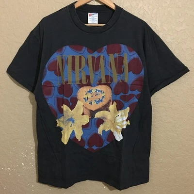 Nirvana сердце в форме коробки Курт Кобейн футболка большой (ярлык XL) Hanes - Изображение 1 из 4