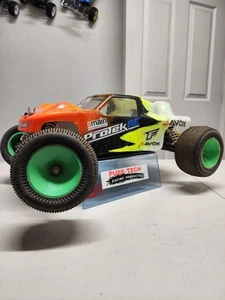 DURATRAX EVADER ST PRO GRAPHITE 2WD RACE TRUCK - Picture 1 of 9
