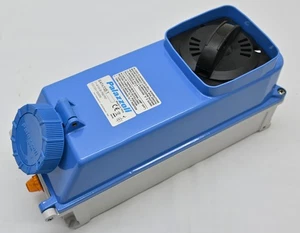 Palazzoli S474733-1 Interlocked Socket with Automatic 2P T 16A 200-250V 6H - Picture 1 of 11