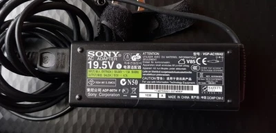 Original Netzteil Sony Vaio 19,5 V - 4,7 A - Bild 1 von 2