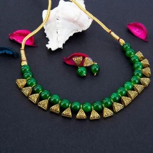 Collar con arete con cuentas de esmeralda verde enchapado en oro de 18k para niña - Imagen 1 de 3