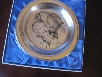 Franklin Mint Sterling Silver Plate Norman Rockwell Christmas Mistletoe 1971