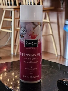 Kneipp Cleansing Milk Soft Skin Almond Blossom Nourishing Oils Vegan - 6.76 Oz - Picture 1 of 2