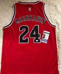 Lauri Markkanen Signed Autograph Chicago Bulls jersey COA JSA Photo - Picture 1 of 4