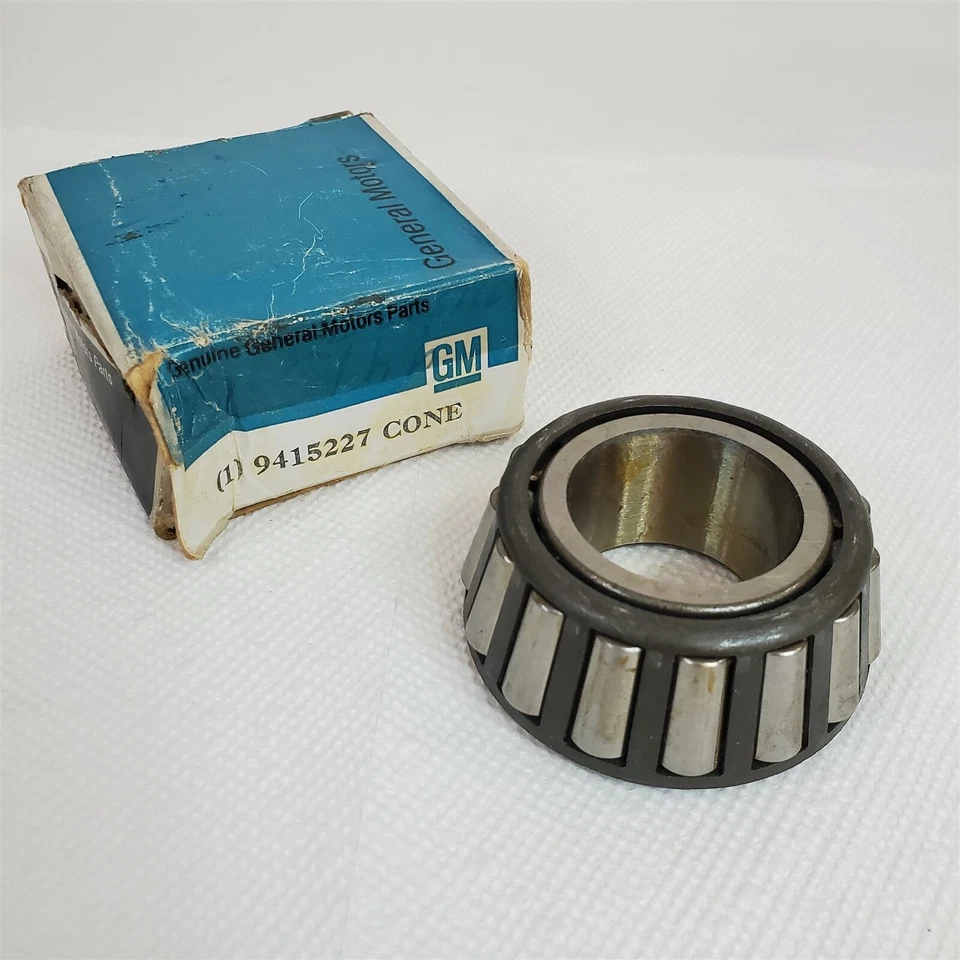 Внутренний подшипник вала переднего дифференциала грузовика Chevy GMC 60-80 9415227 - Изображение 1 из 3