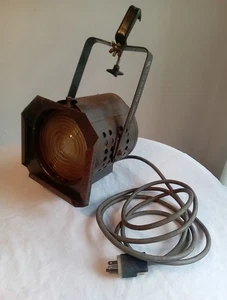 WORKS! - Times Square Lighting Co. Vintage Stage Light w/ Bracket -  110V Plug - Picture 1 of 18