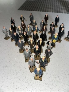 Juego completo de 35 figuras presidenciales de plástico Marx 1965 usadas en excelente estado - Imagen 1 de 6
