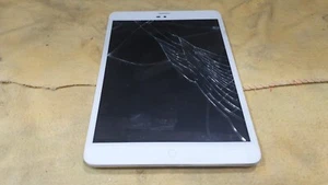 TGB224 ZTE Tab 2 Meo Tablet 2 E8Q 7.9 inches READ DESCRIPTION - Picture 1 of 4