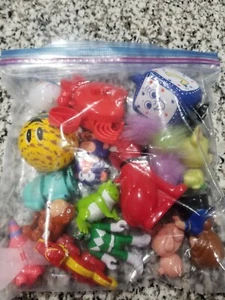 Miscellaneous toy lot - Picture 1 of 2
