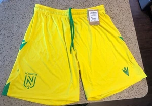 FC Nantes Macron 23/24 Home Authentic Soccer Shorts XL NWT France - Imagen 1 de 7