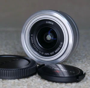 Panasonic Lumix G VARIO 12-32mm F3.5-5.6 ASPH MEGA O.I.S. Zoom Silver H-FS12032 - Picture 1 of 10