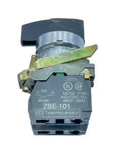 Telemecanique ZBE-101 Contact Block AC15: 240 A 3A 02224 Selector Switch - Picture 1 of 10