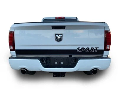 Calcomanías adhesivas de vinilo con gráficos de rayas de puerta trasera Boss 2009-2018 para Dodge Ram 1500 Foto 1 de 4