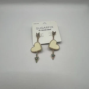 $10 NWT Sugarfix by Baublebar Cream & Gold Arrow Through Heart Earrings Love - Picture 1 of 4