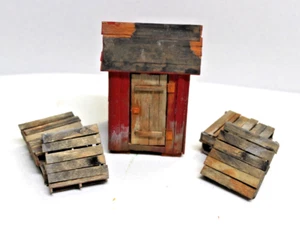 O Scale Scratch Built Outhouse Pallets On30 Free Shipping 1:48 Weathered - Picture 1 of 4