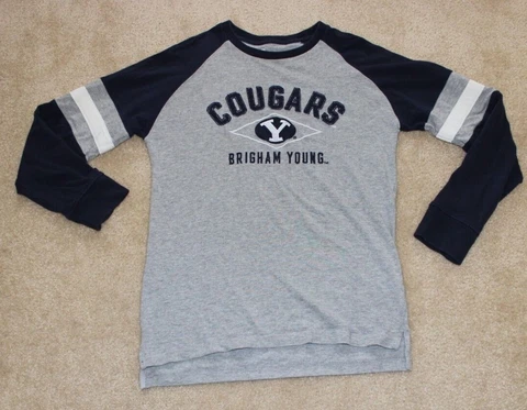 Knights Apparel long sleeve BYU Cougars sweatshirt size Medium gray navy blue Cover