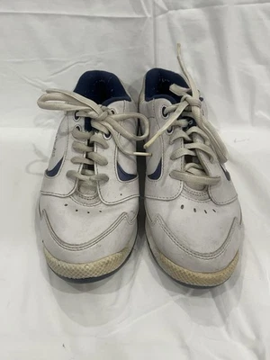 Women's Dexter Bowling Shoes Size 6.5 Pre Owned White/blue Color Very Distressed - Image 1 of 4