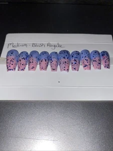 10 Stück Pastell Rosa und Blau Ombré Glitzer Tropf Pressnägel - Bild 1 von 3