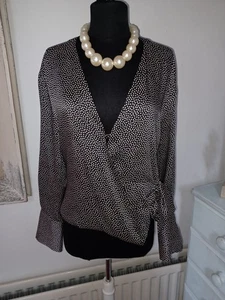 Gorgeous ZARA Wrap Front Black Polka Dot Satin Blouse - Size L - NEW - Picture 1 of 9