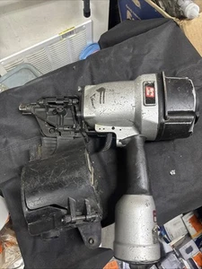 Grip-Rite GRTCN90P Industrial 3-1/2" (16D) Pallet Nailer w/ Coil Magazine - Bild 1 von 8