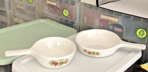 2 Corning ware Floral Bouquet 1 pint pan with handle P-81-B & 1- 1 1/2 Pt No Lid - Picture 1 of 10