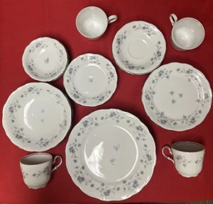Johann Haviland BLUE GARLAND 28 Pc Set - Bavaria Germany, 4 Places -7 Pieces Ea. - Picture 1 of 7
