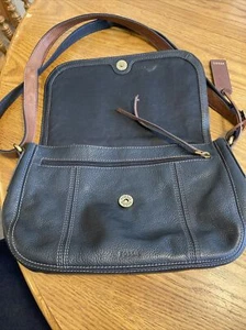 Fossil long live vintage Black/brown Leather Purse Adjustable Crossbody Strap - Picture 1 of 9