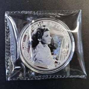 Moneda de plata Camerún 2024 8 g--Estrella de cine Ingrid Bergman - Imagen 1 de 3