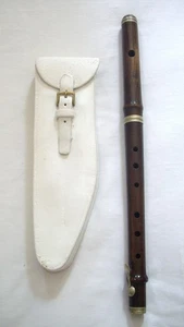 Single Key wooden Bb Fife with military leather flute case. Flute plays well. - Picture 1 of 8