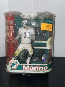 Miami Dolphins Dan Marino #13 McFarlane Legends Series 3 2007 Figure NIP  - Picture 1 of 7